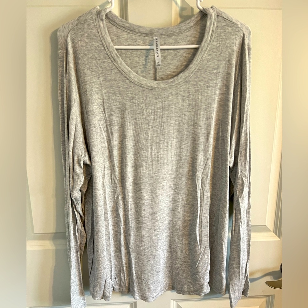 Gray long sleeve women’s tee